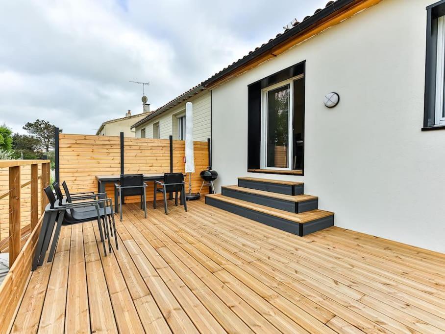 סן-ז'יל-קרואה-דה-וי Maison Familiale La Belle Vie Jacuzzi/Sauna מראה חיצוני תמונה