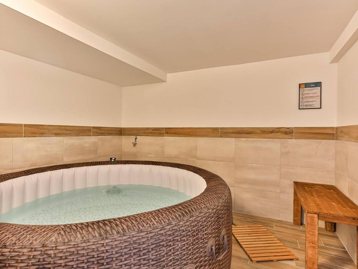 סן-ז'יל-קרואה-דה-וי Maison Familiale La Belle Vie Jacuzzi/Sauna מראה חיצוני תמונה