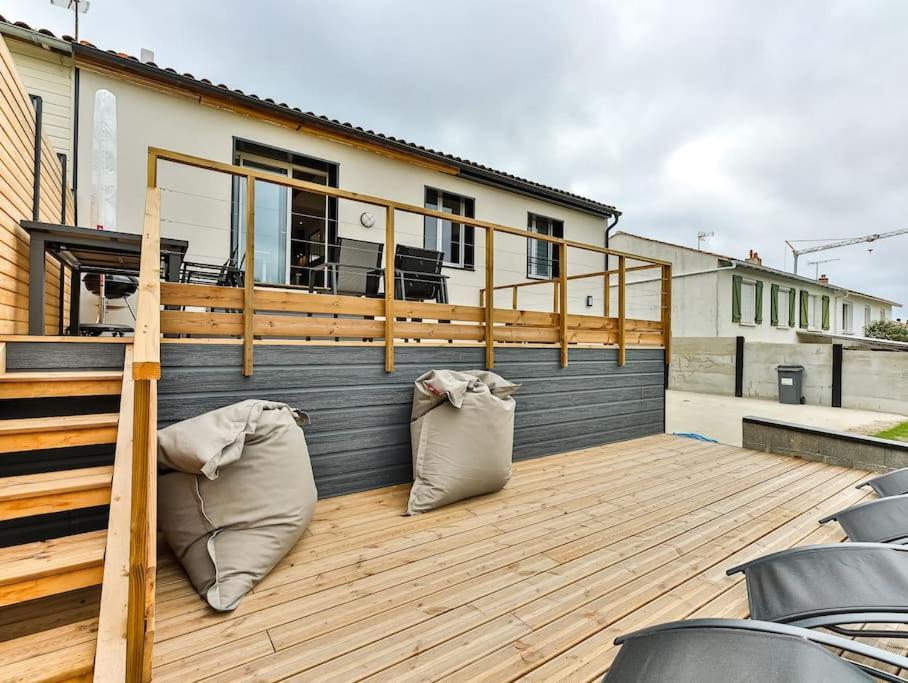 סן-ז'יל-קרואה-דה-וי Maison Familiale La Belle Vie Jacuzzi/Sauna מראה חיצוני תמונה